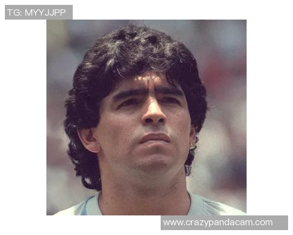 7号足球明星的白色名字背后隐藏的故事与传奇人生